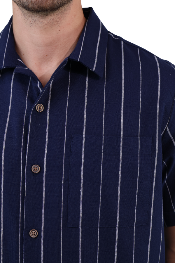 Camisa Manga Corta Resort Azul Marino Estampado Vertical De Algodón Para Hombre